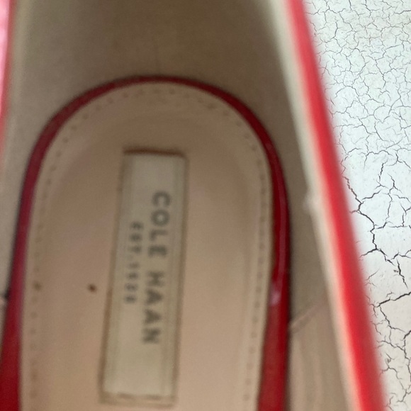 Cole Hann Patten Leather Square Healed Red Pump. - Picture 4 of 9